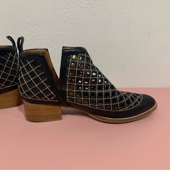 Jeffrey Campbell Taggart Ankle Booties Cutout Perforated black boots size 9 - Picture 5 of 12